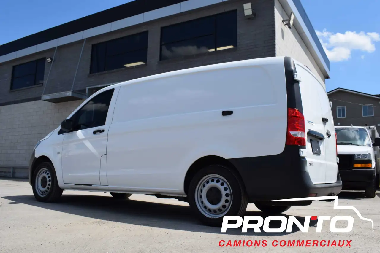 Mercedes-Benz Metris Cargo Van снимка Mercedes-Benz Metris Cargo Van