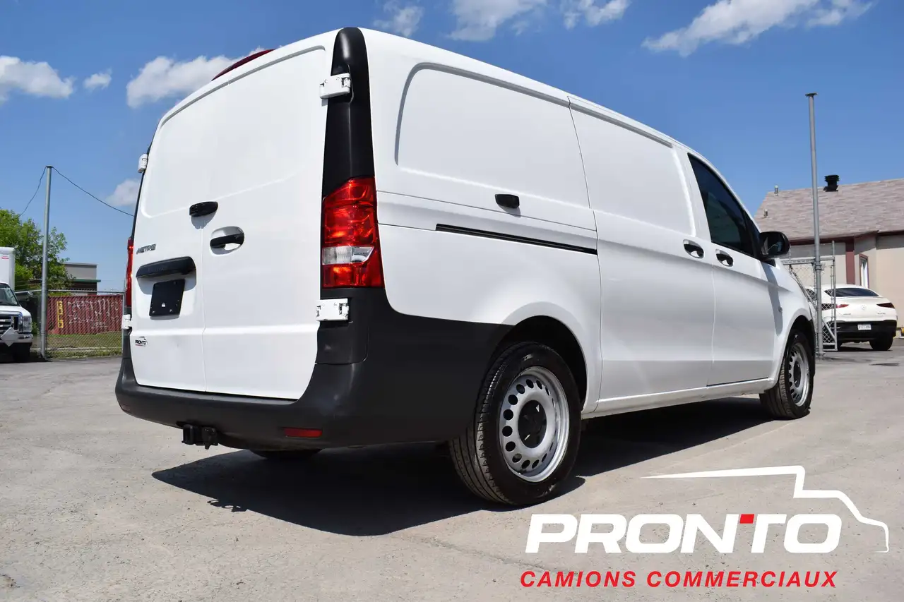 Mercedes-Benz Metris Cargo Van снимка Mercedes-Benz Metris Cargo Van