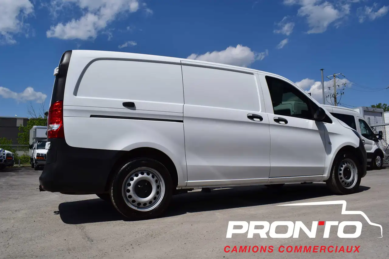 Mercedes-Benz Metris Cargo Van снимка Mercedes-Benz Metris Cargo Van