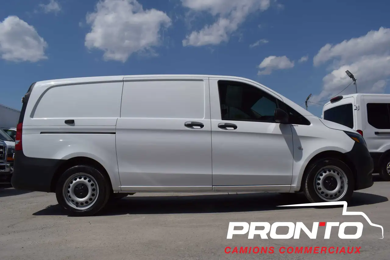 Mercedes-Benz Metris Cargo Van снимка Mercedes-Benz Metris Cargo Van
