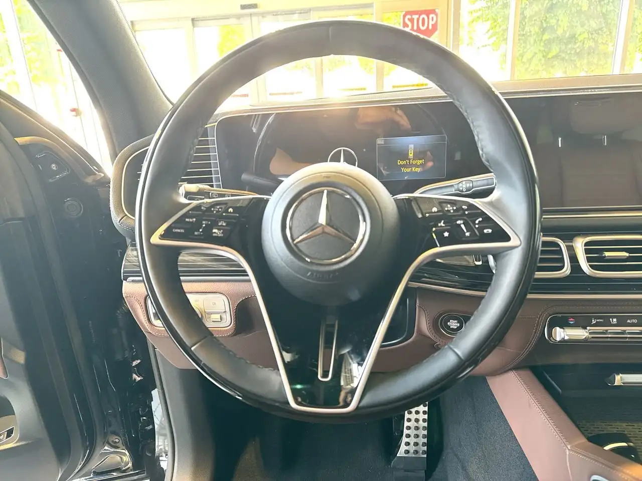 Mercedes-Benz GLS снимка Mercedes-Benz GLS