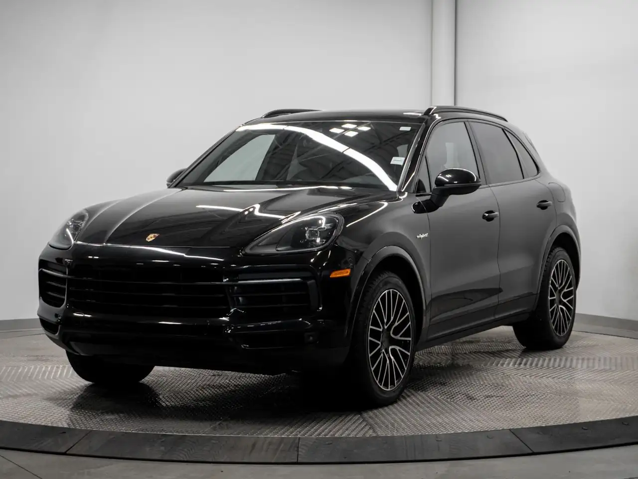 Porsche Cayenne photo Porsche Cayenne