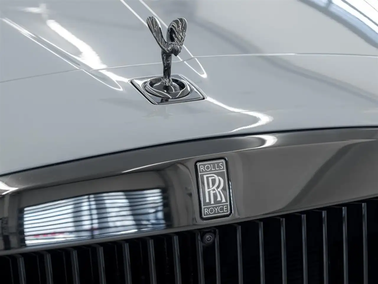 Rolls-Royce Cullinan photo Rolls-Royce Cullinan