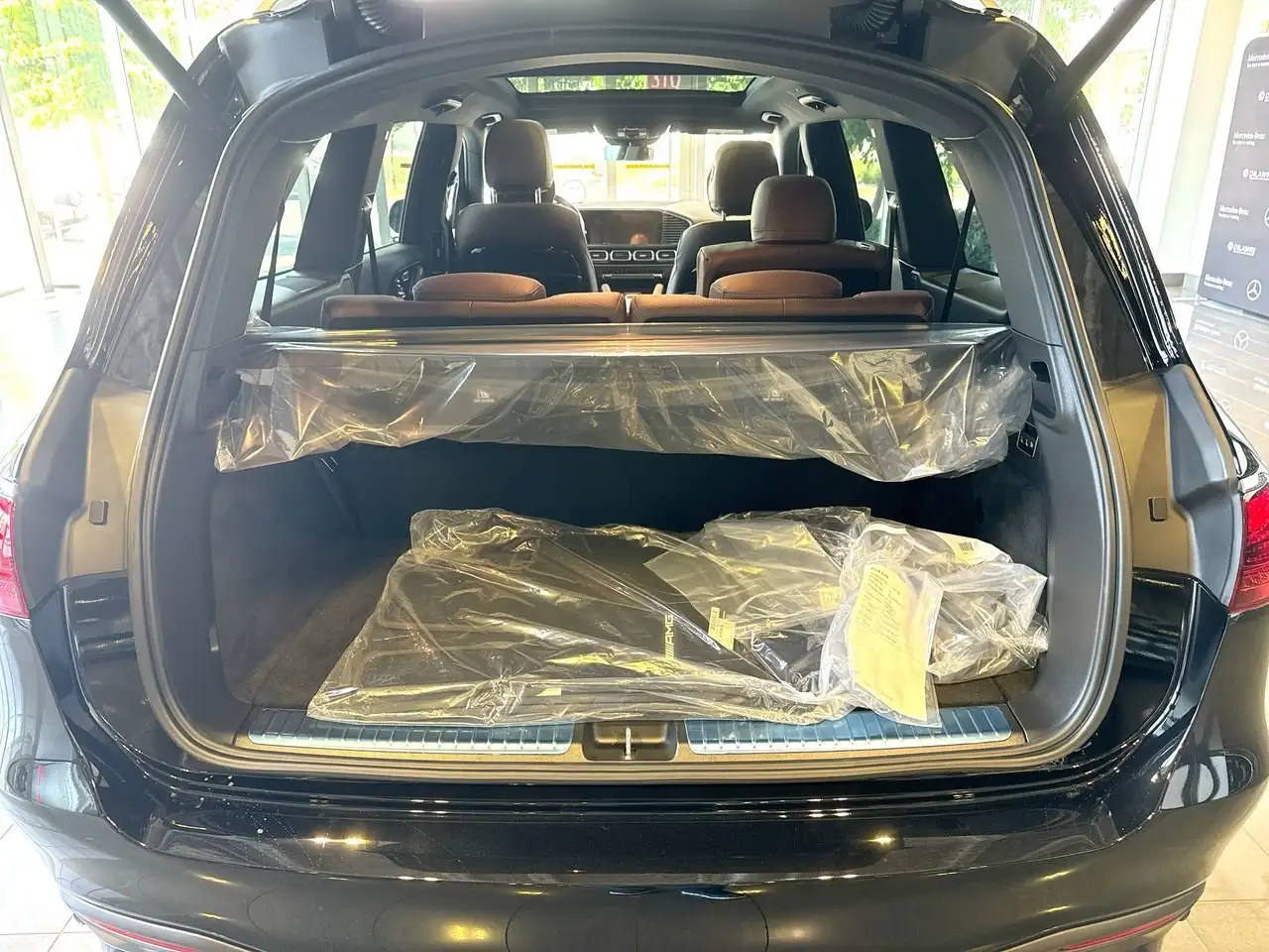 Mercedes-Benz GLS снимка Mercedes-Benz GLS