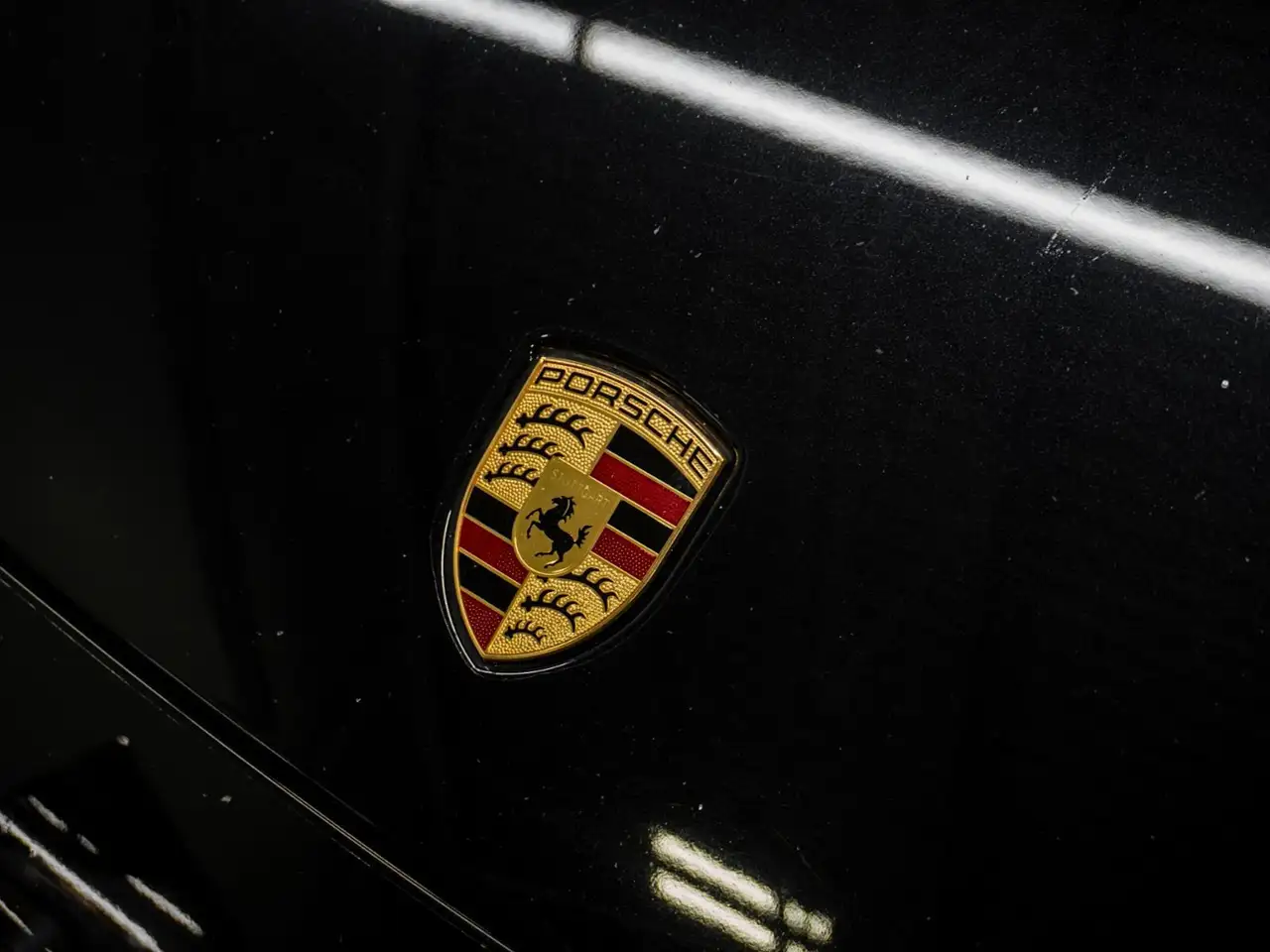 Porsche Cayenne photo Porsche Cayenne