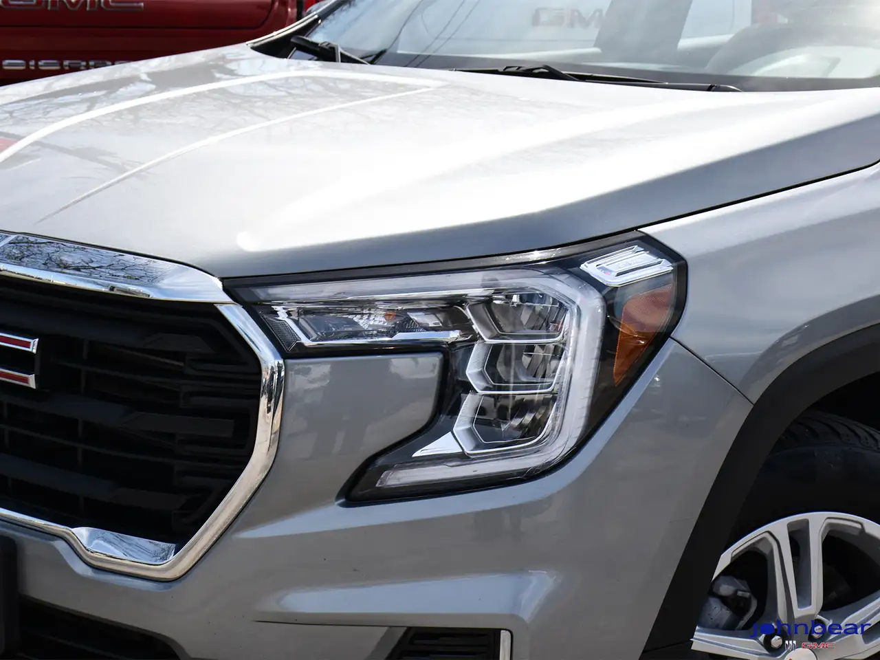 GMC Terrain photo GMC Terrain
