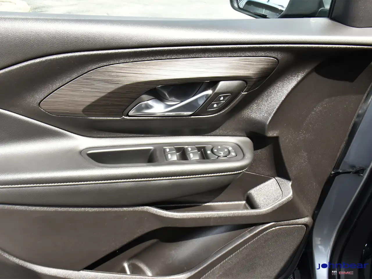 GMC Terrain photo GMC Terrain