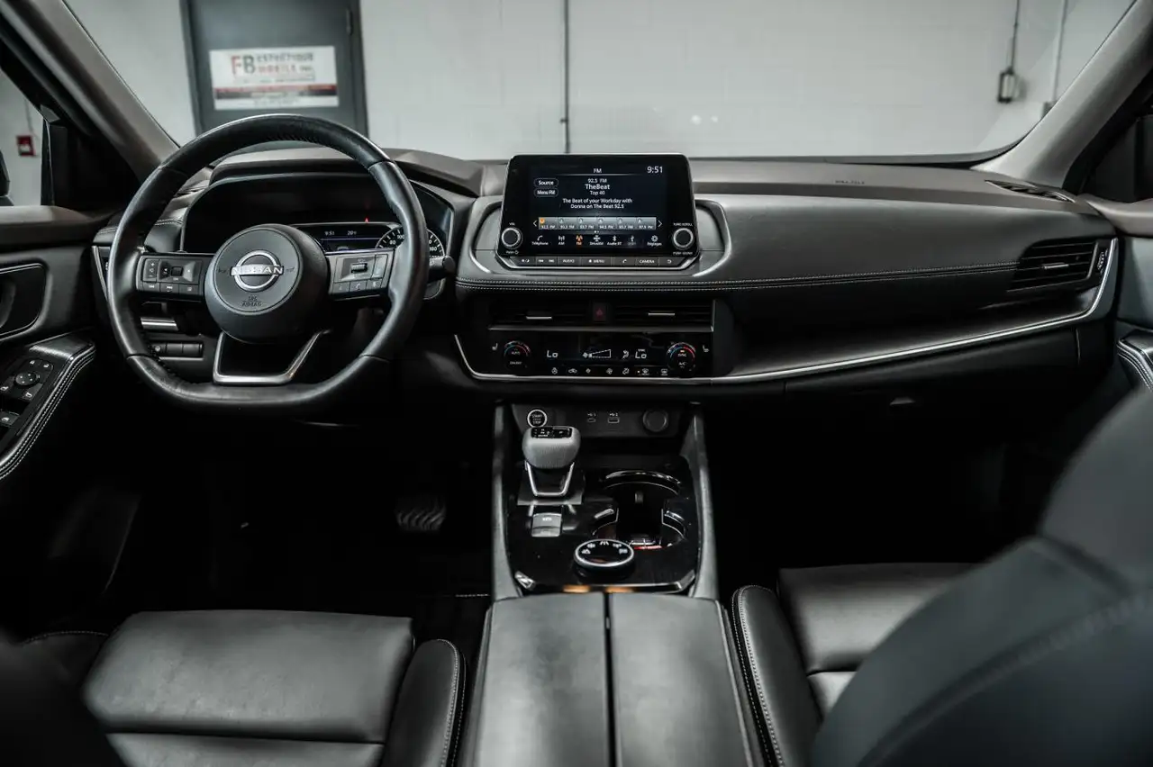 Nissan Rogue снимка Nissan Rogue