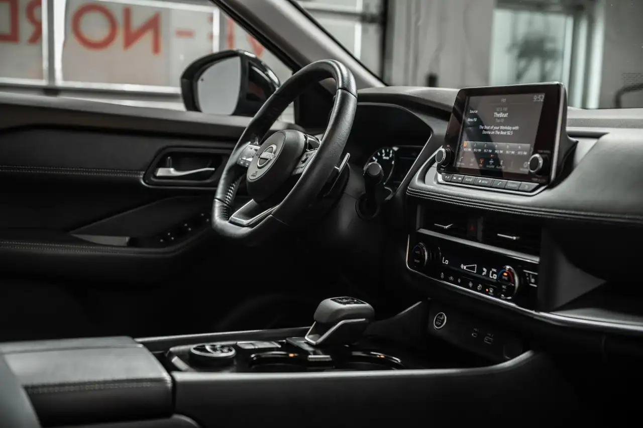Nissan Rogue снимка Nissan Rogue
