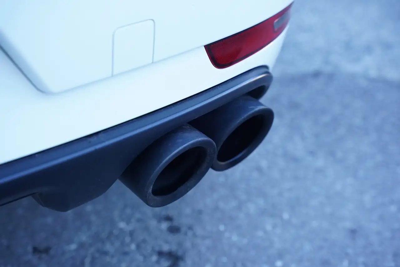Porsche Macan photo Porsche Macan