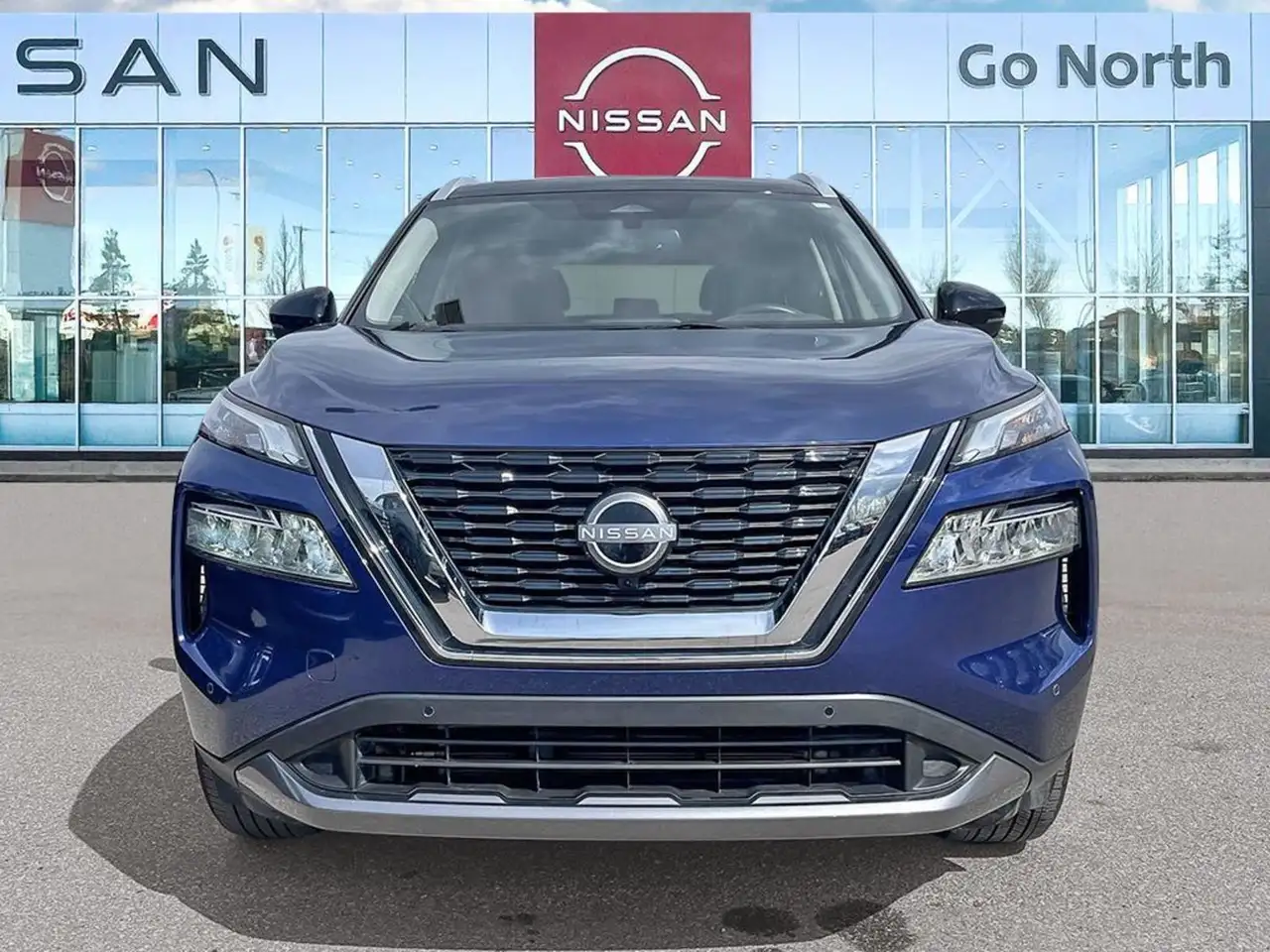 Nissan Rogue снимка Nissan Rogue