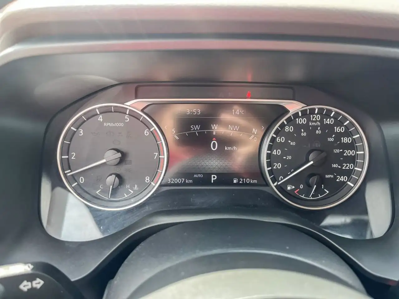 Nissan Rogue снимка Nissan Rogue