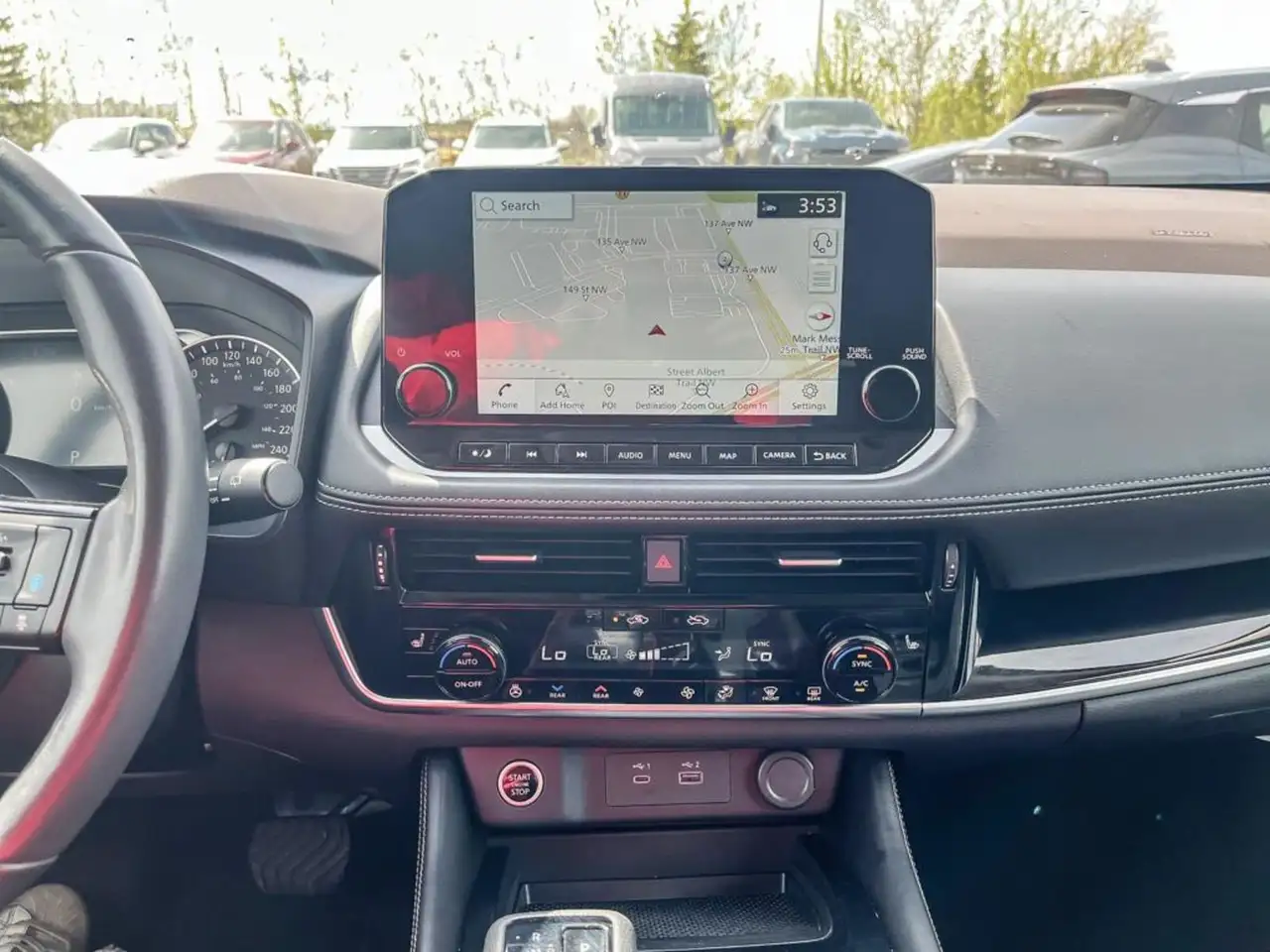 Nissan Rogue снимка Nissan Rogue