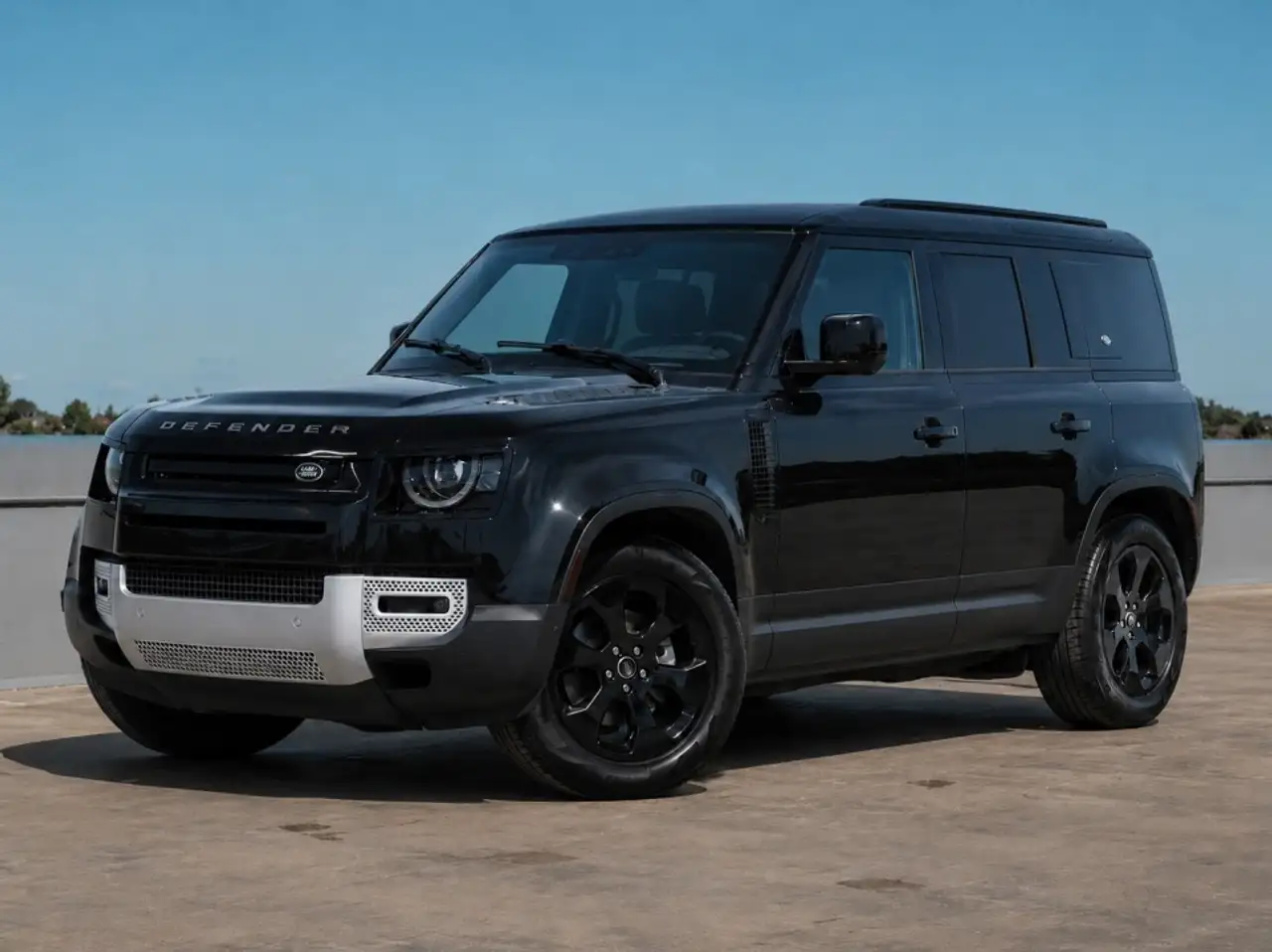 Land Rover Defender снимка Land Rover Defender