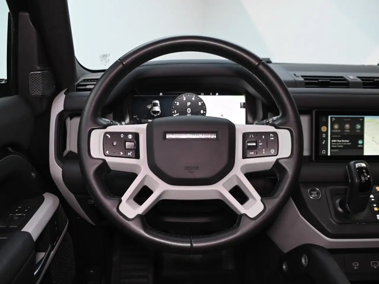 Land Rover Defender снимка Land Rover Defender