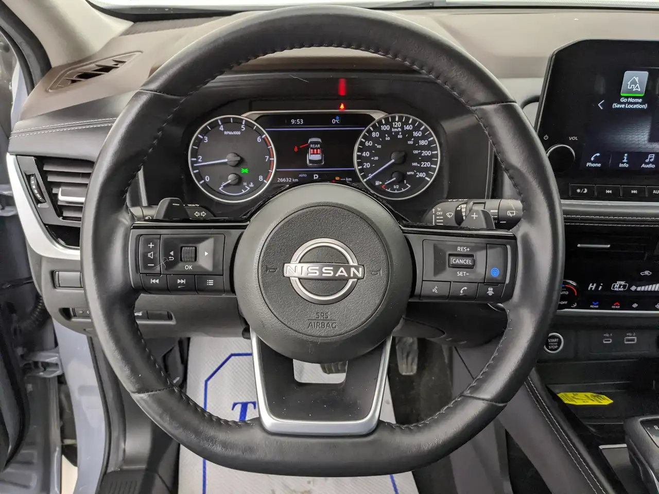 Nissan Rogue снимка Nissan Rogue