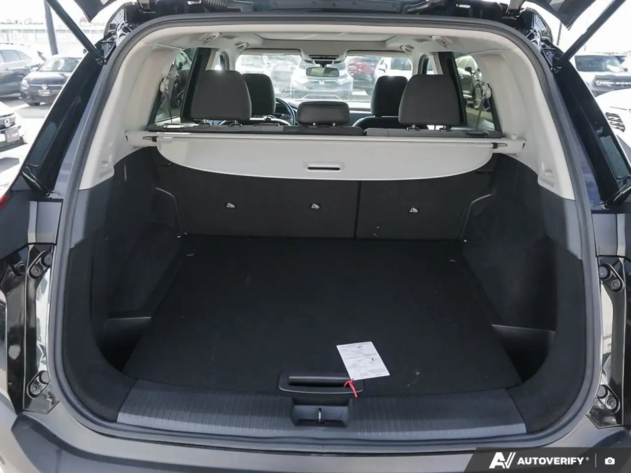 Nissan Rogue fotografie Nissan Rogue
