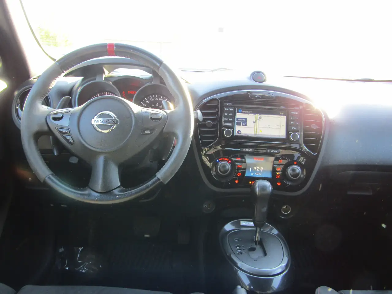 Nissan Juke photo Nissan Juke