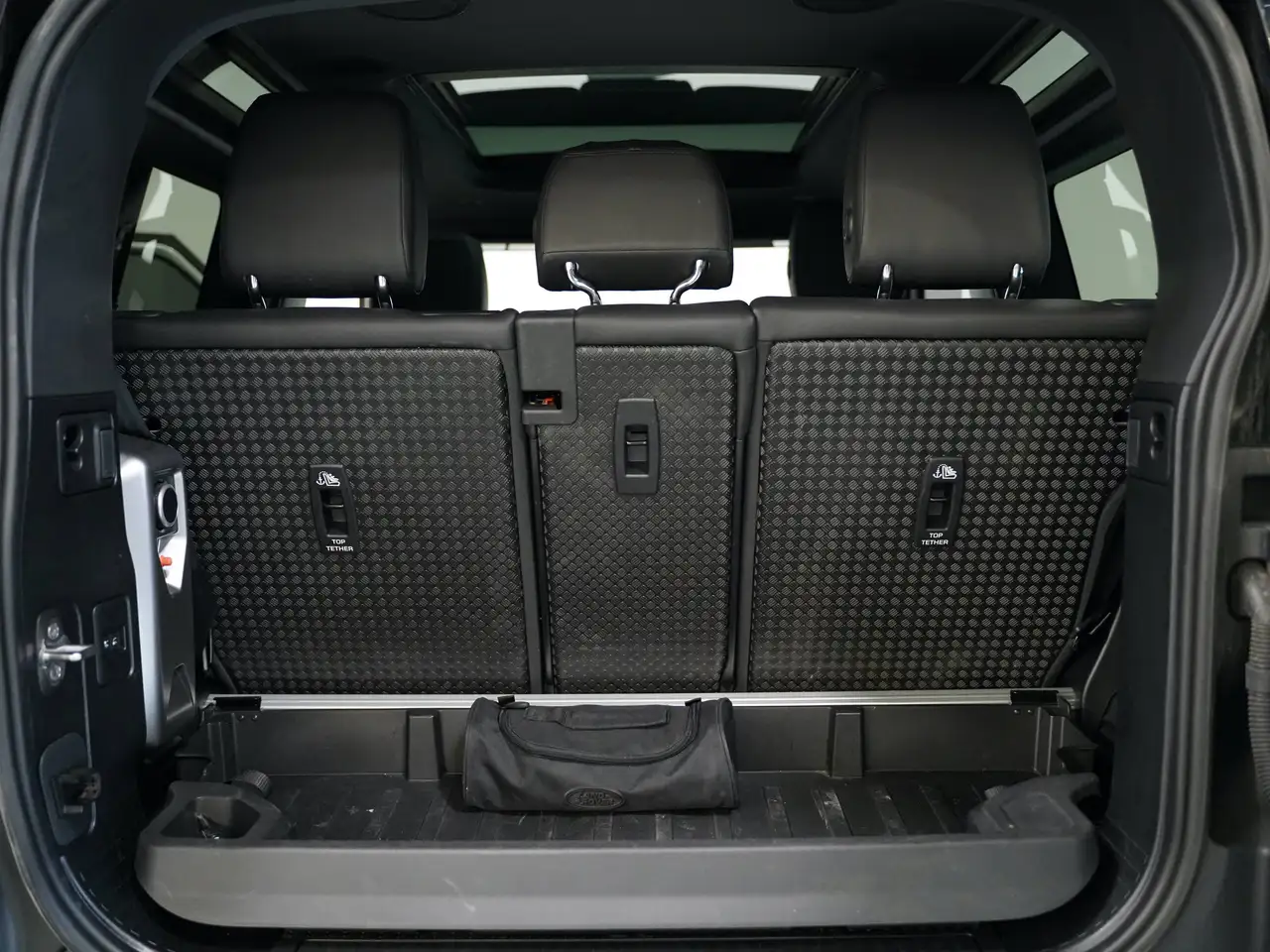Land Rover Defender снимка Land Rover Defender