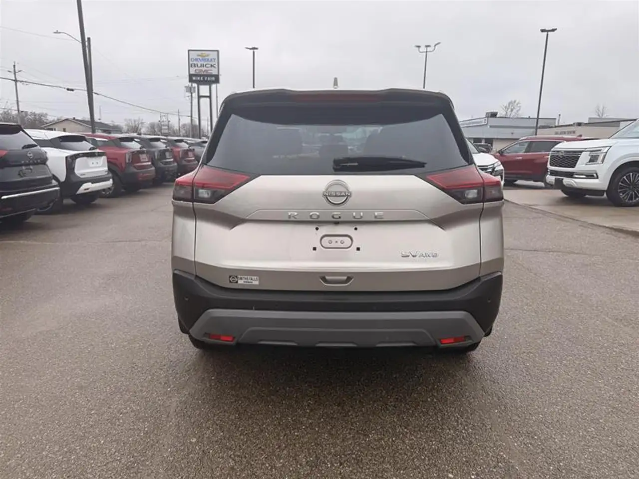 Nissan Rogue снимка Nissan Rogue