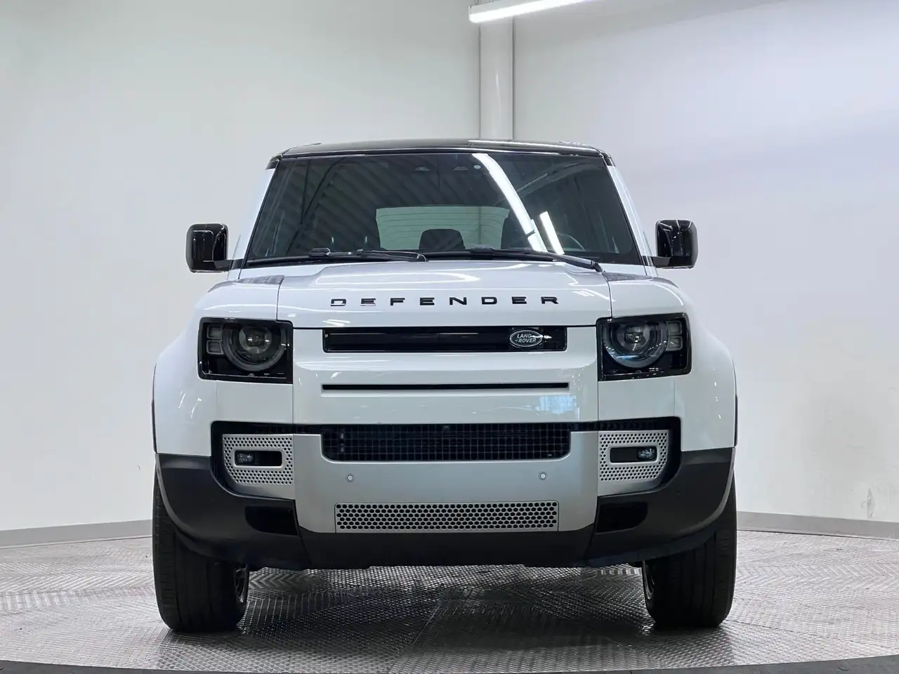 Land Rover Defender снимка Land Rover Defender