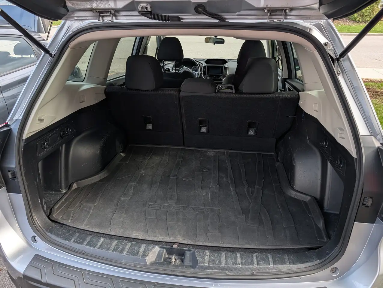 Subaru Forester снимка Subaru Forester