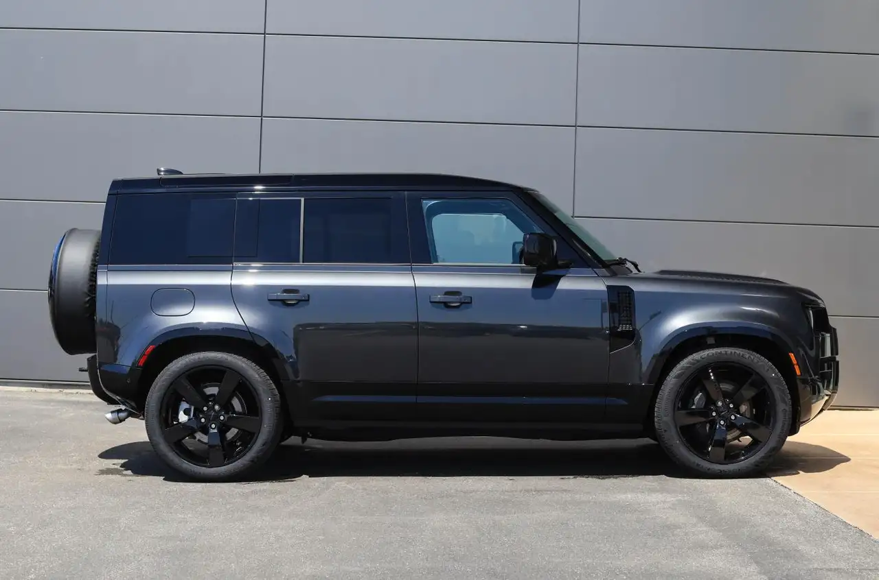 Land Rover Defender снимка Land Rover Defender
