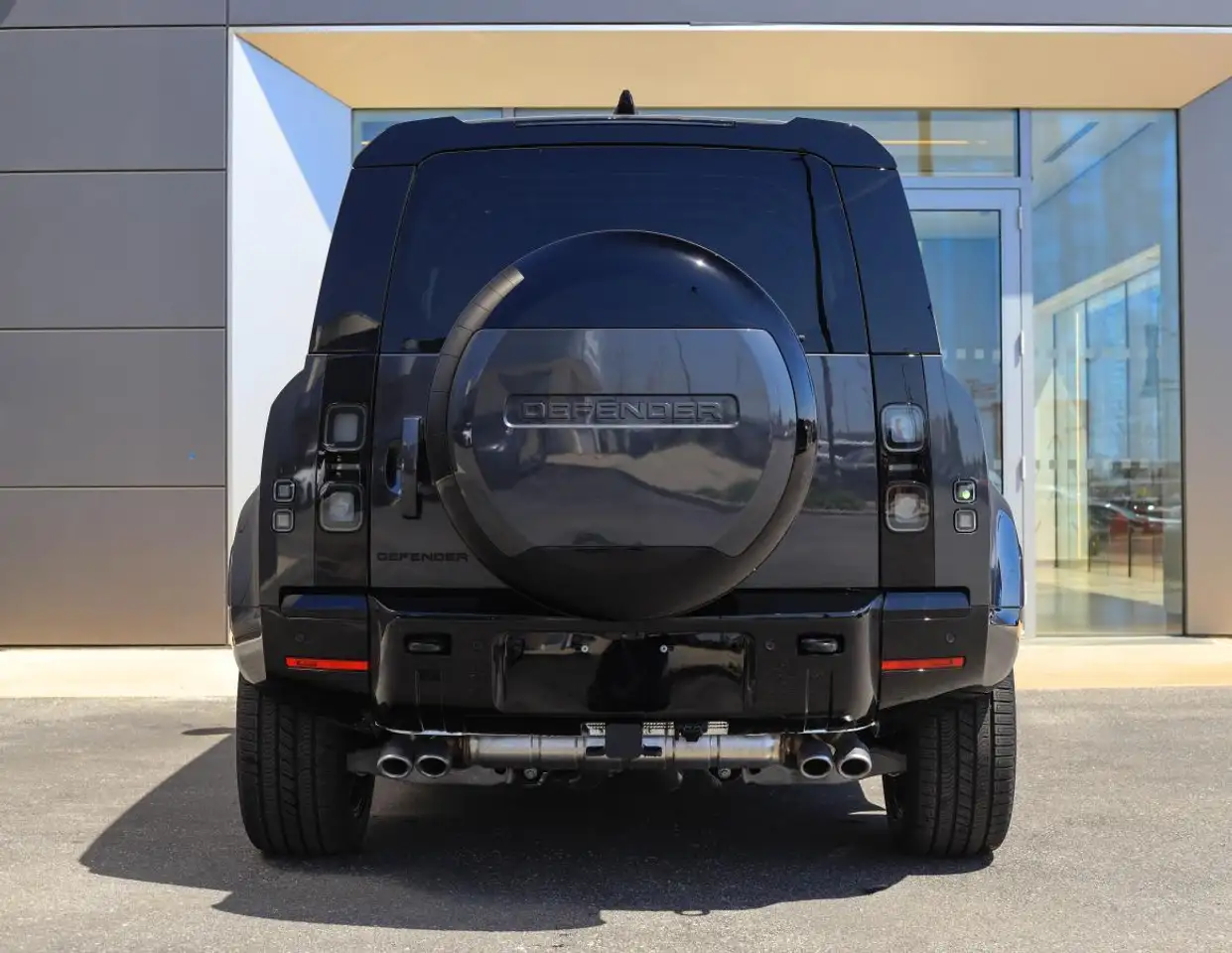Land Rover Defender снимка Land Rover Defender
