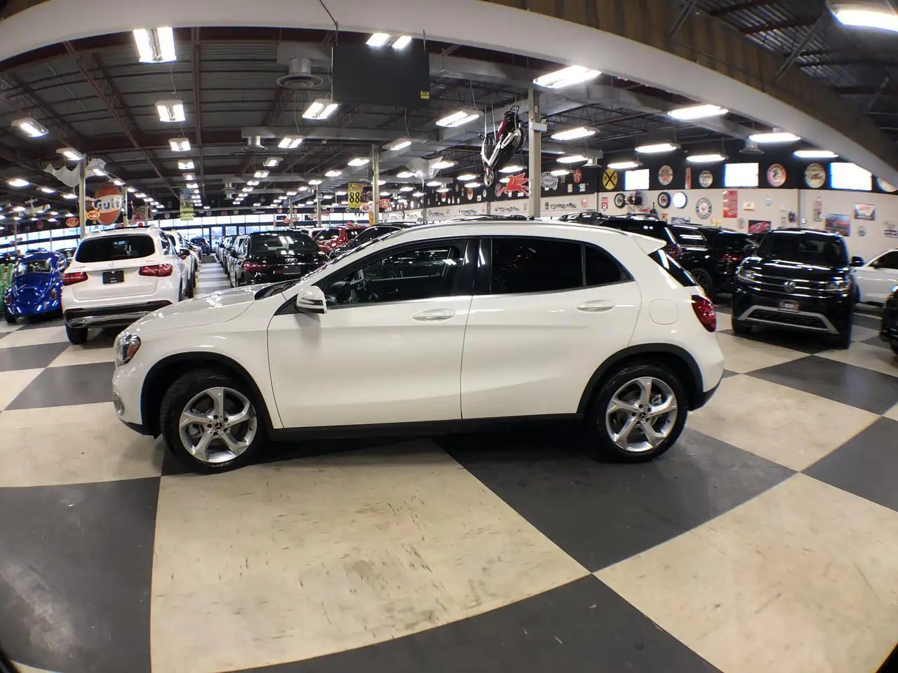 Mercedes-Benz GLA fotografie Mercedes-Benz GLA