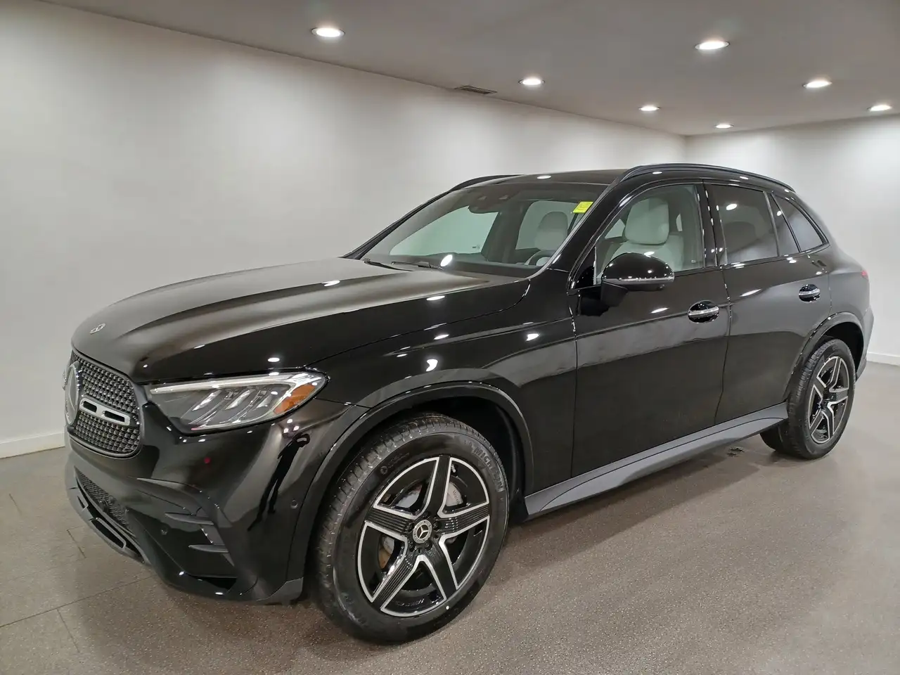 Mercedes-Benz GLC fotografie Mercedes-Benz GLC