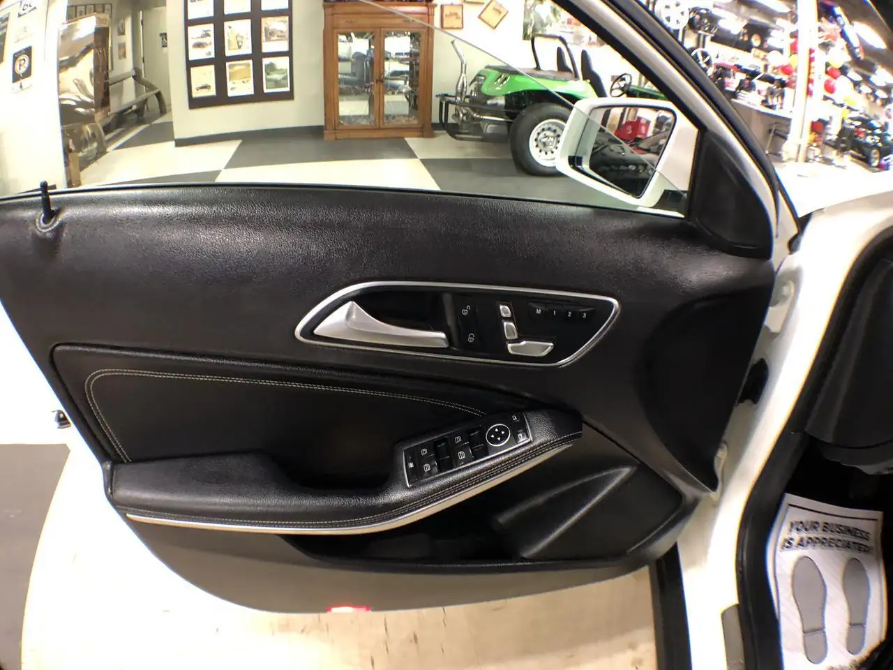 Mercedes-Benz GLA fotografie Mercedes-Benz GLA