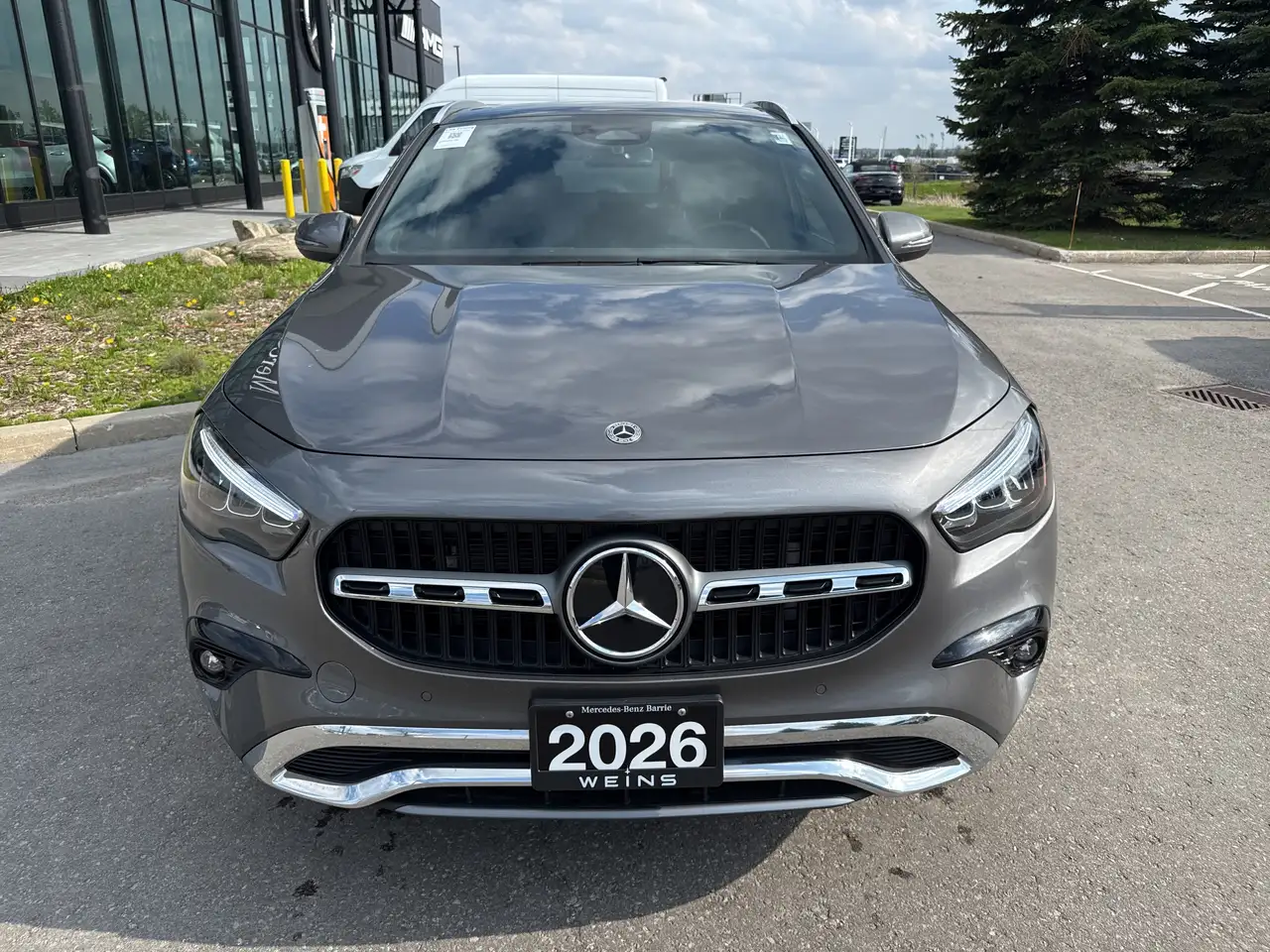 Mercedes-Benz GLA снимка Mercedes-Benz GLA