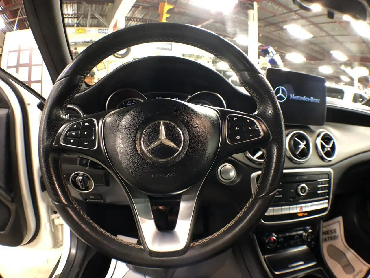 Mercedes-Benz GLA fotografie Mercedes-Benz GLA