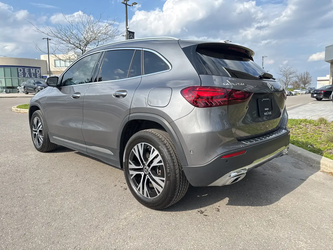 Mercedes-Benz GLA снимка Mercedes-Benz GLA