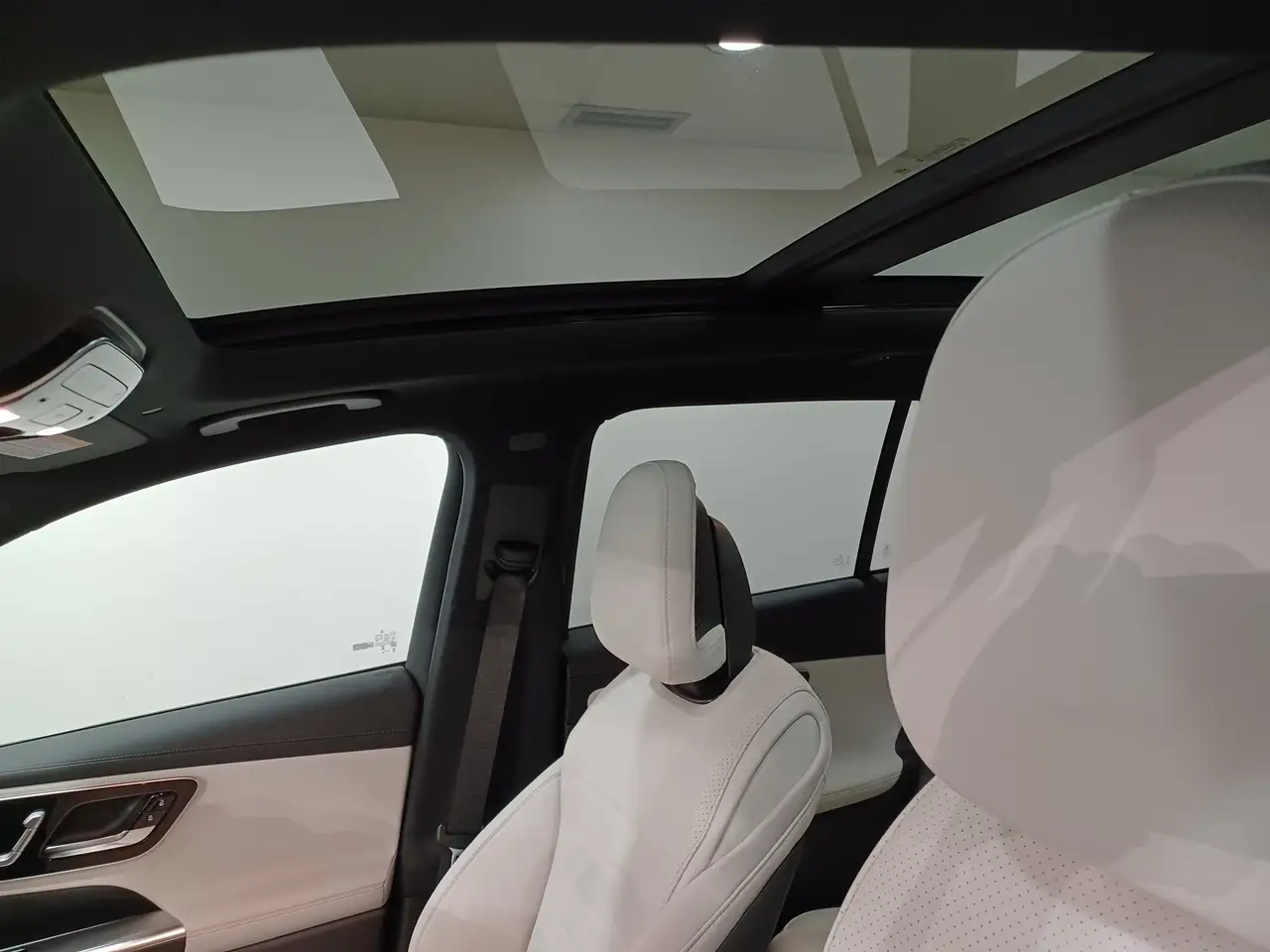 Mercedes-Benz GLC fotografie Mercedes-Benz GLC