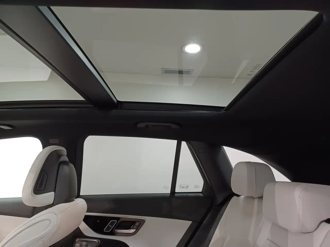 Mercedes-Benz GLC fotografie Mercedes-Benz GLC