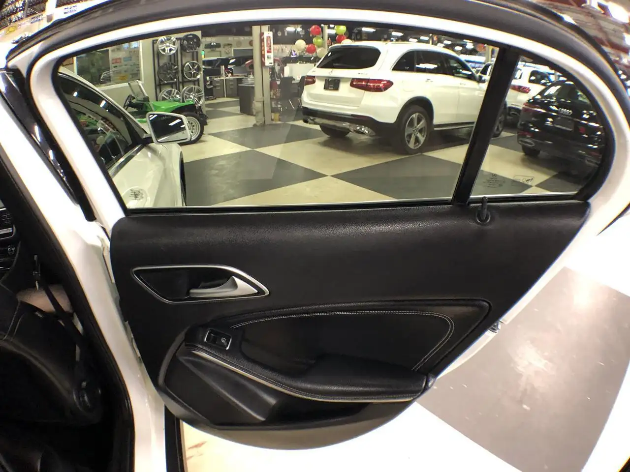 Mercedes-Benz GLA fotografie Mercedes-Benz GLA