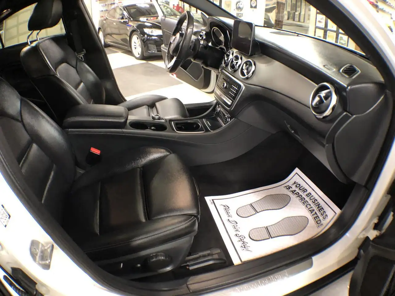 Mercedes-Benz GLA fotografie Mercedes-Benz GLA
