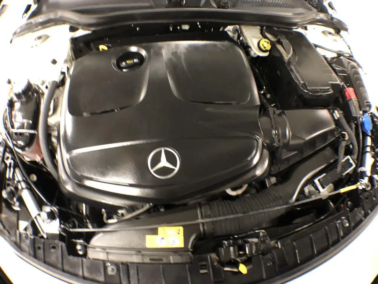 Mercedes-Benz GLA fotografie Mercedes-Benz GLA