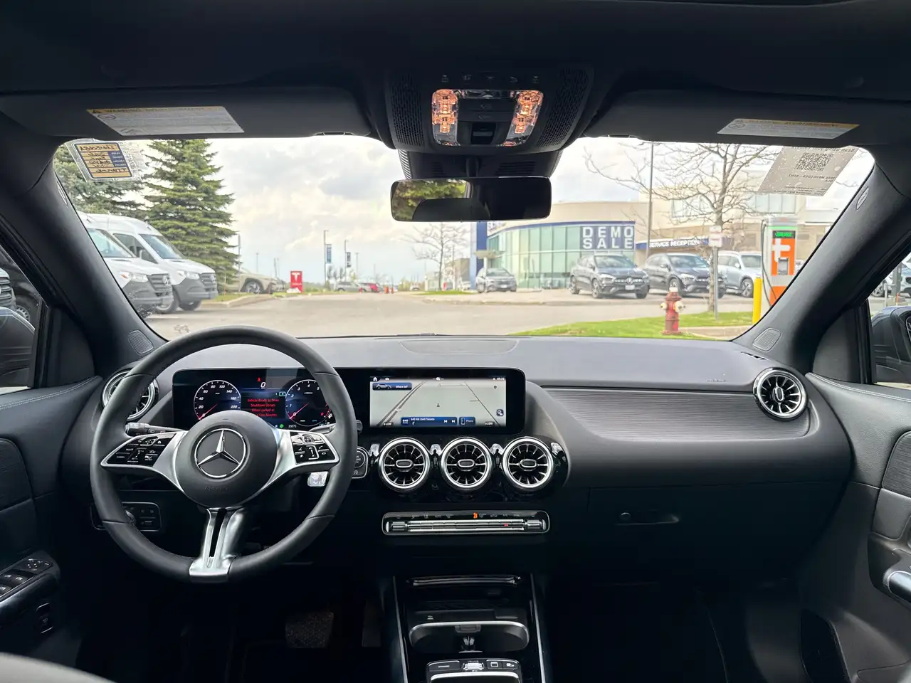 Mercedes-Benz GLA снимка Mercedes-Benz GLA