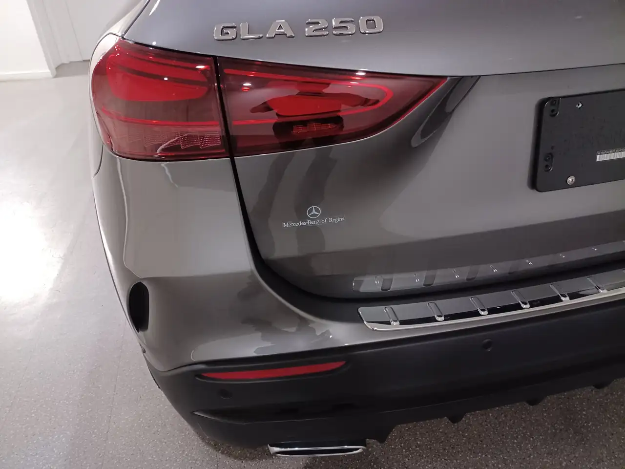 Mercedes-Benz GLA снимка Mercedes-Benz GLA