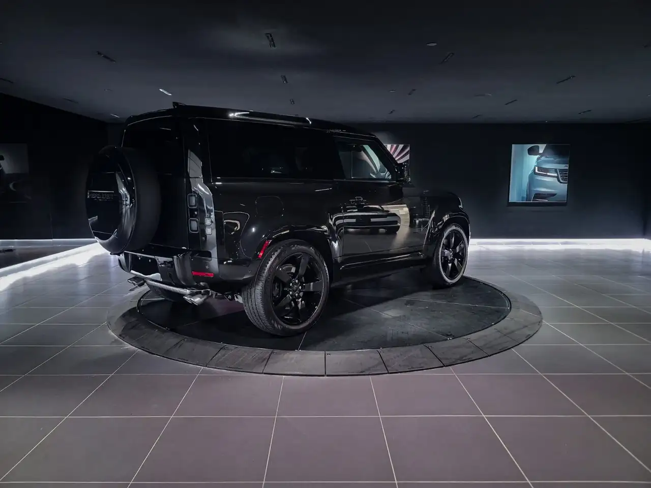 Land Rover Defender photo Land Rover Defender