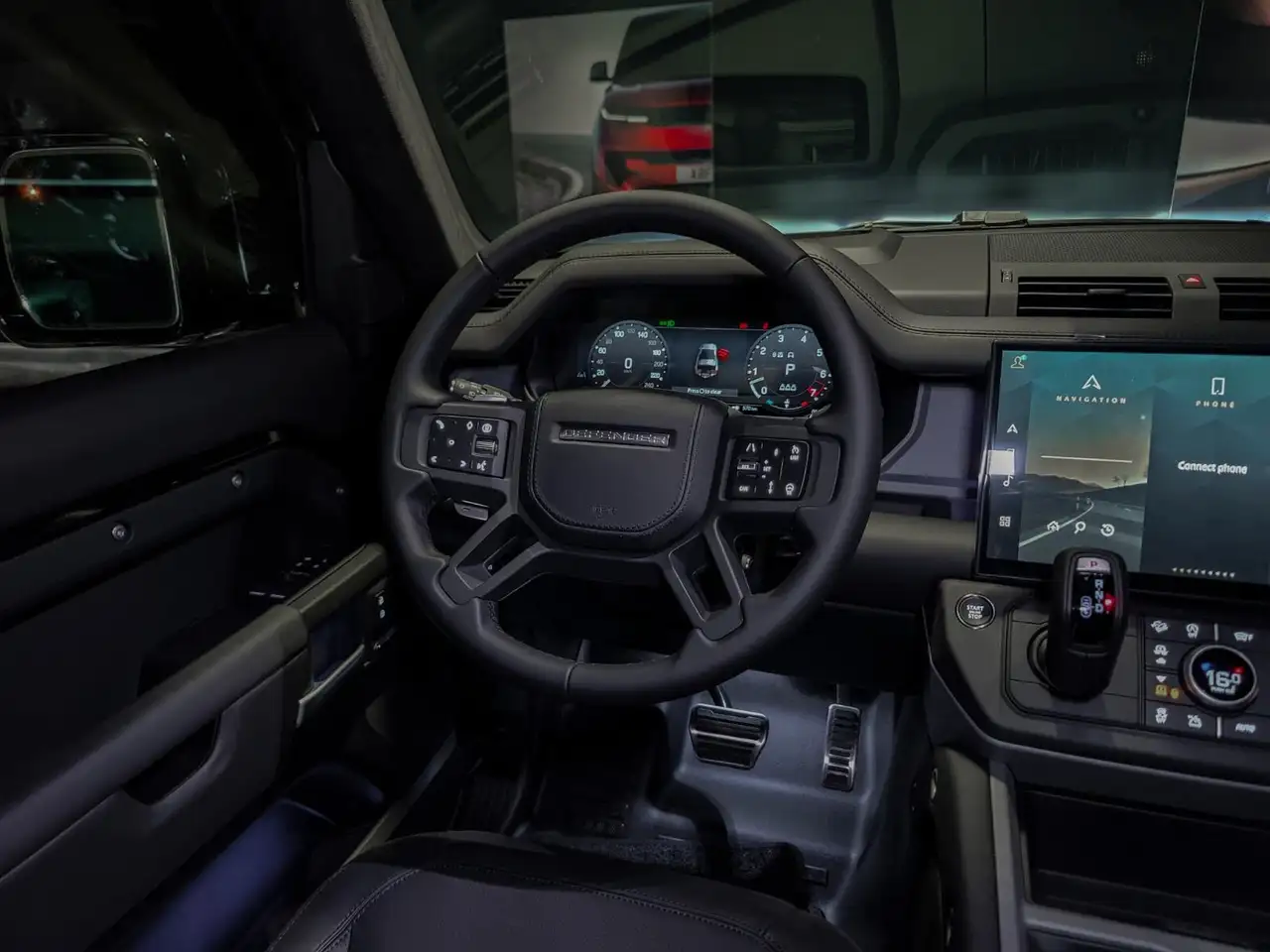 Land Rover Defender photo Land Rover Defender