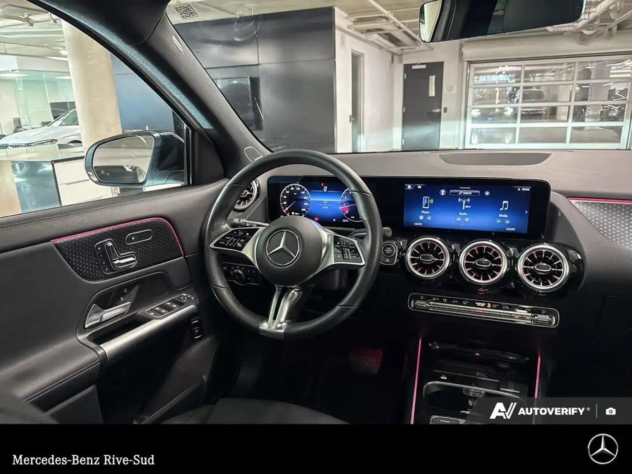 Mercedes-Benz GLA снимка Mercedes-Benz GLA