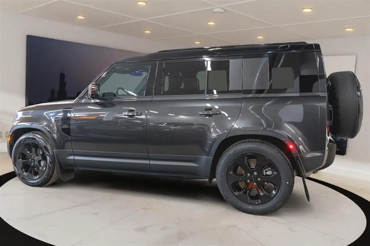 Land Rover Defender снимка Land Rover Defender