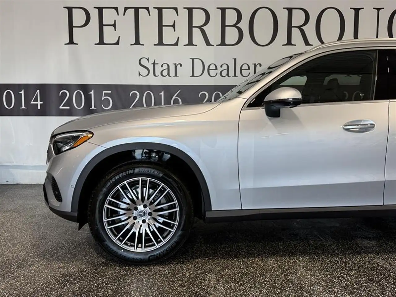 Mercedes-Benz GLC снимка Mercedes-Benz GLC