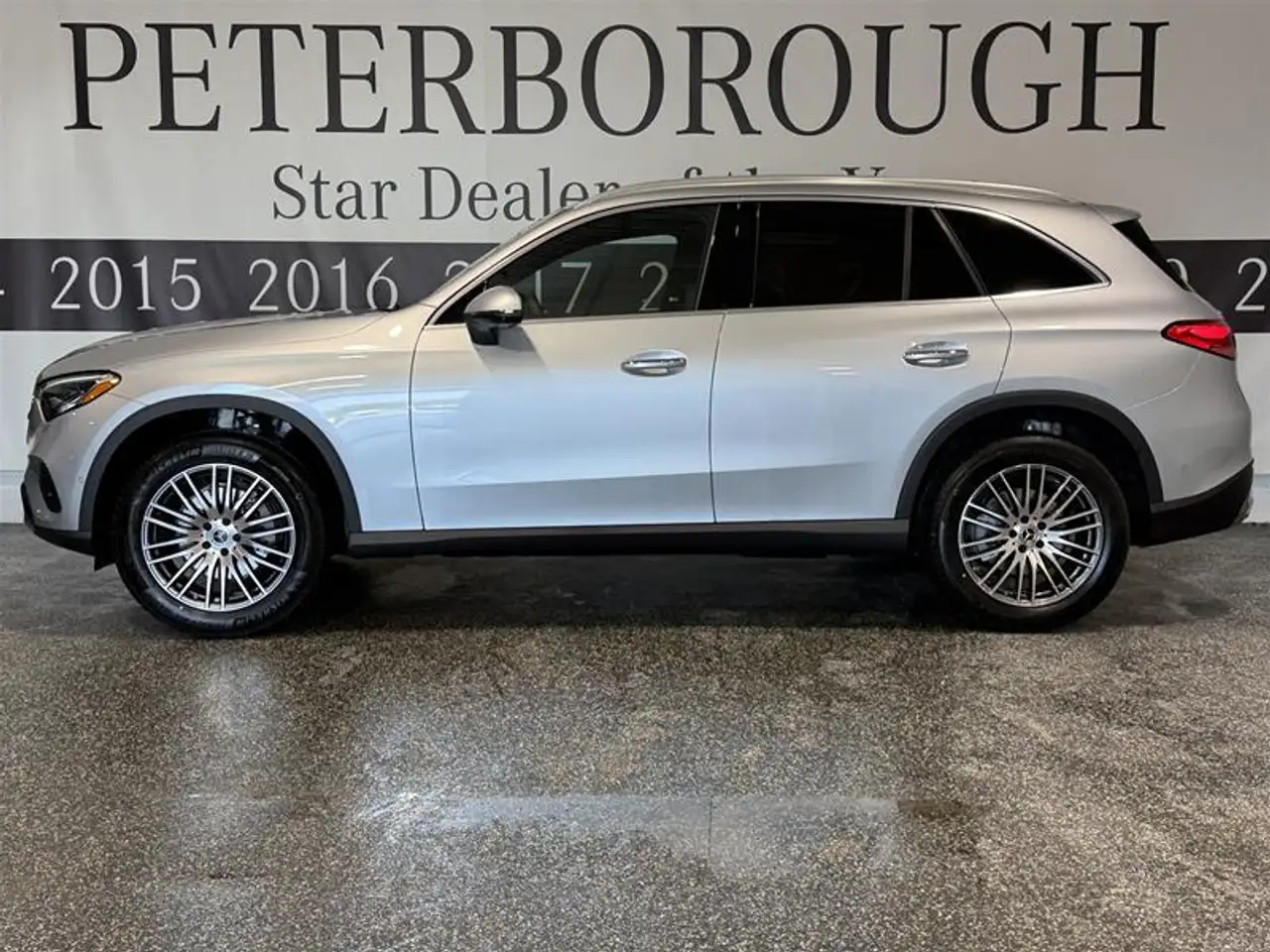 Mercedes-Benz GLC снимка Mercedes-Benz GLC