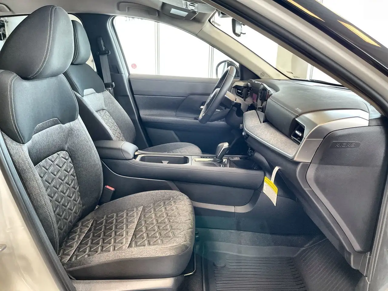 Nissan Kicks photo Nissan Kicks