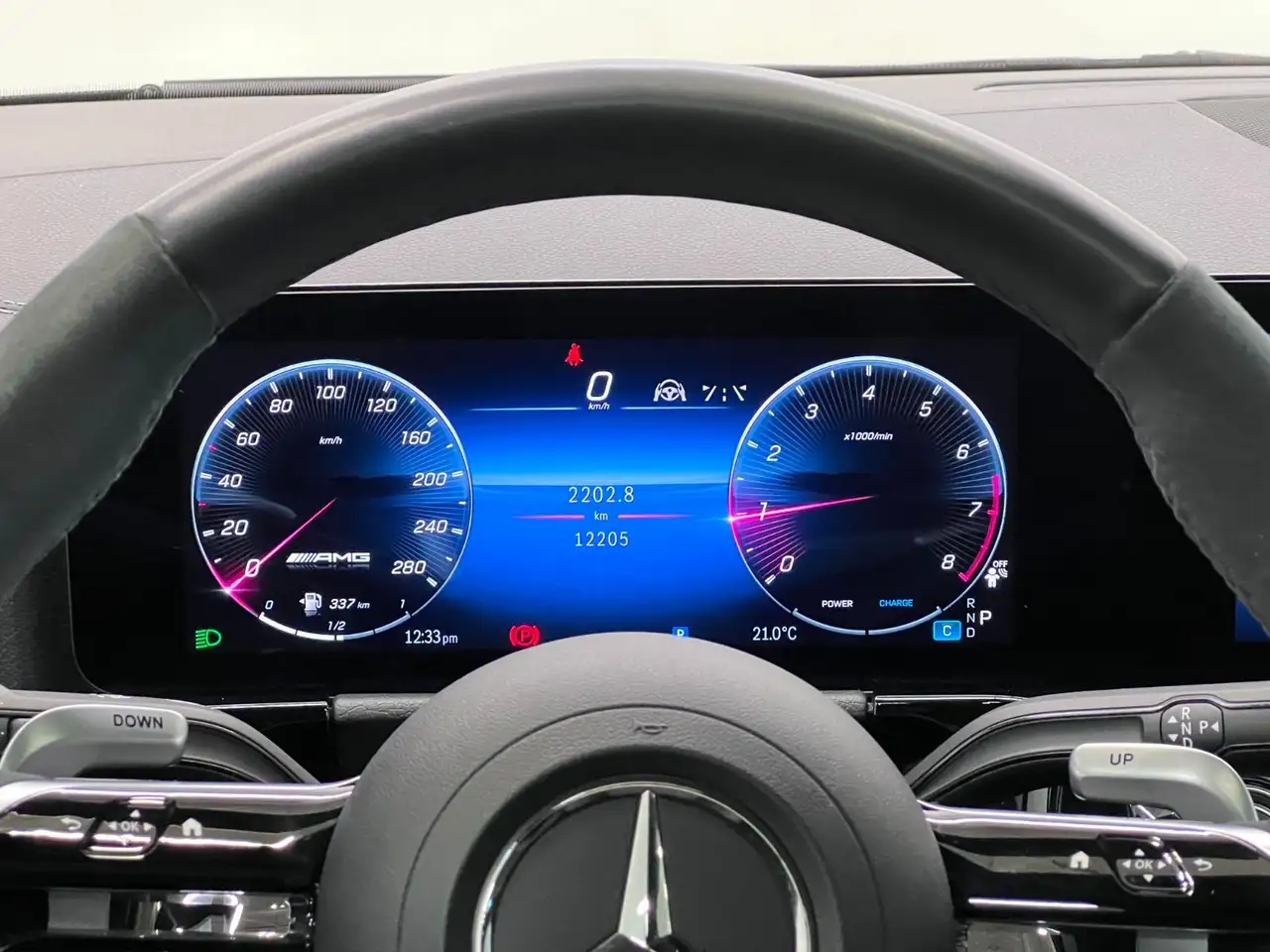 Mercedes-Benz GLA снимка Mercedes-Benz GLA
