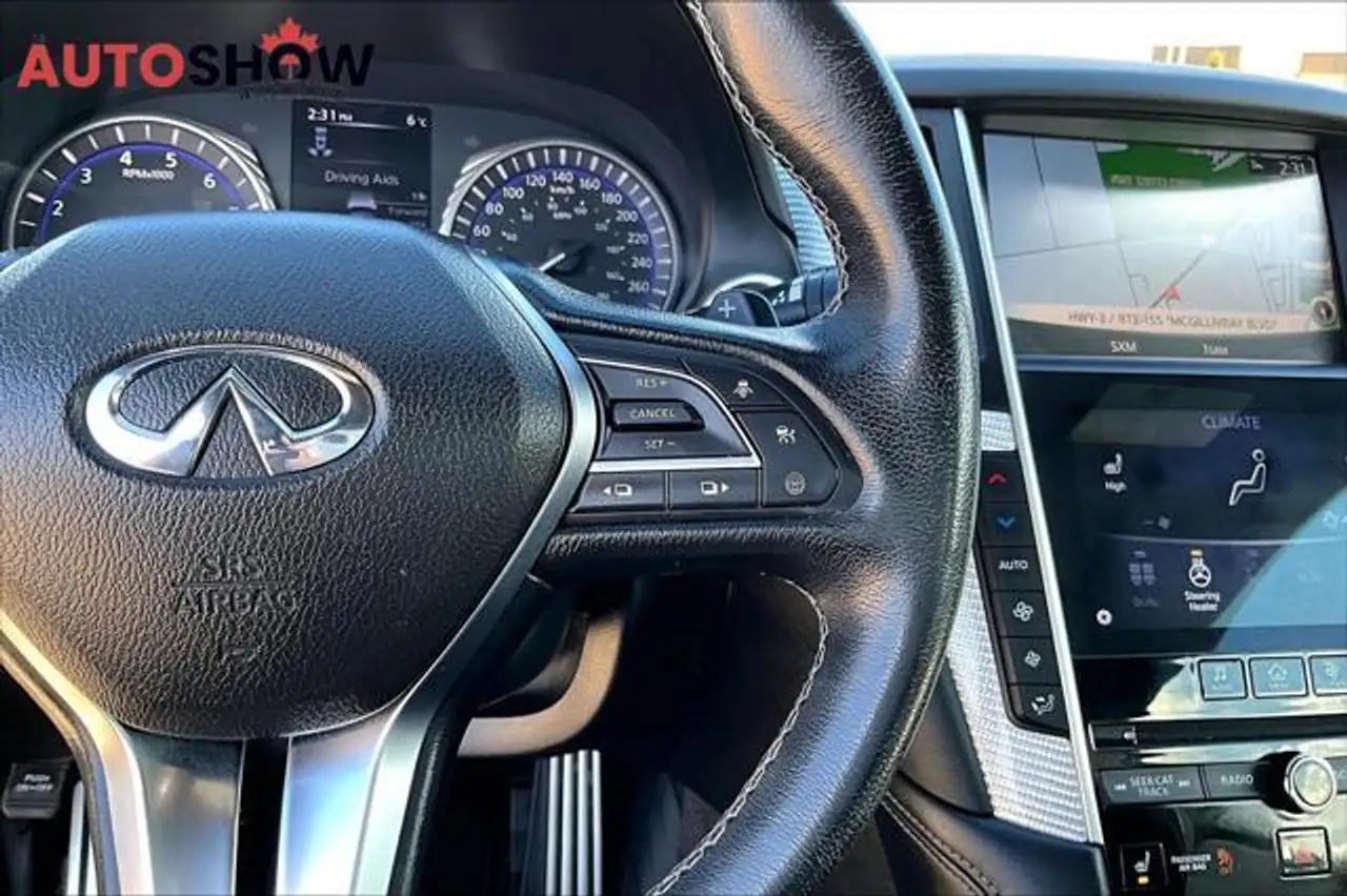 Infiniti Q60 снимка Infiniti Q60